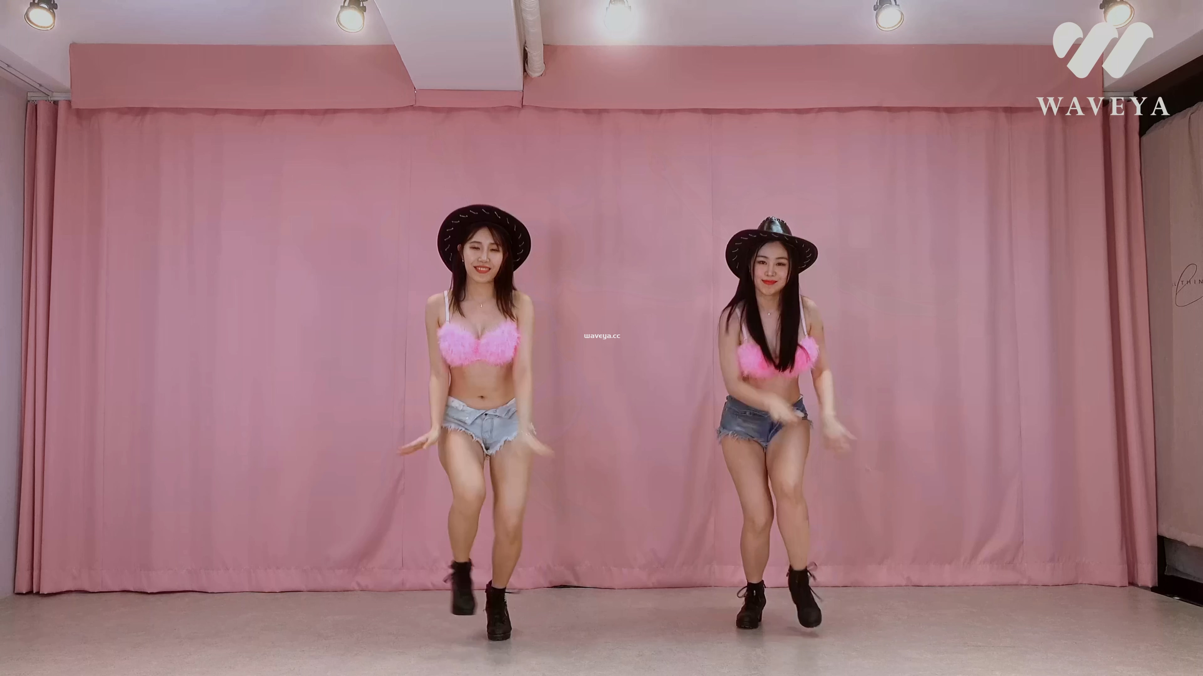 PSY – ‘That That 싸이 댓댓 (prod. & feat. SUGA of BTS)’ Dance Cover Waveya 웨이브야  – #0730插图2