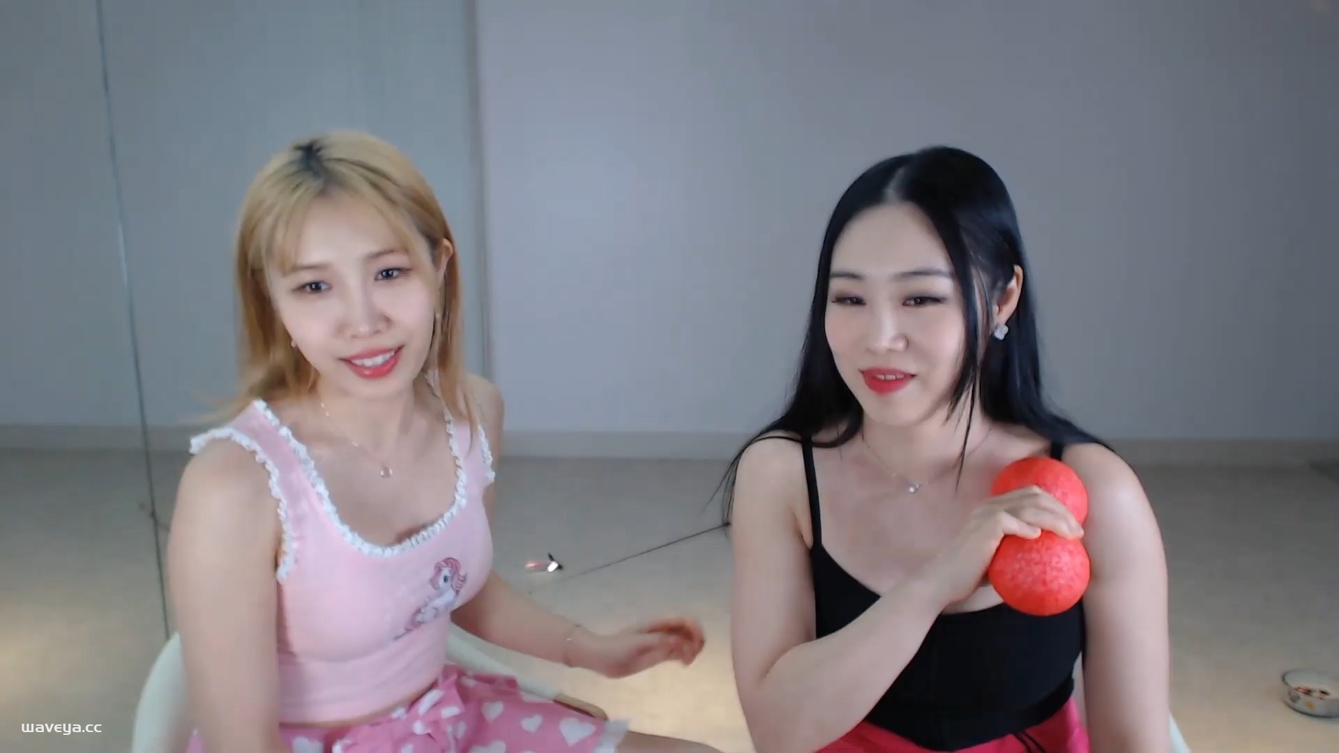 7월 July 첫번째 라이브 ? 22/06/02 Waveya Livestream直播 – #0073插图