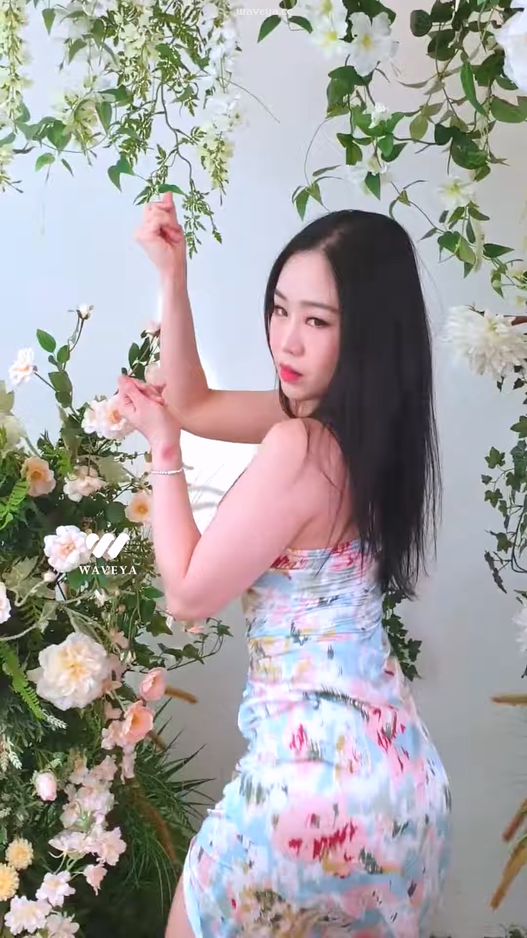 선미 (SUNMI) 열이올라요 Challenge (Heart Burn) #shorts Waveya Ari 웨이브야 아리 – #00007插图