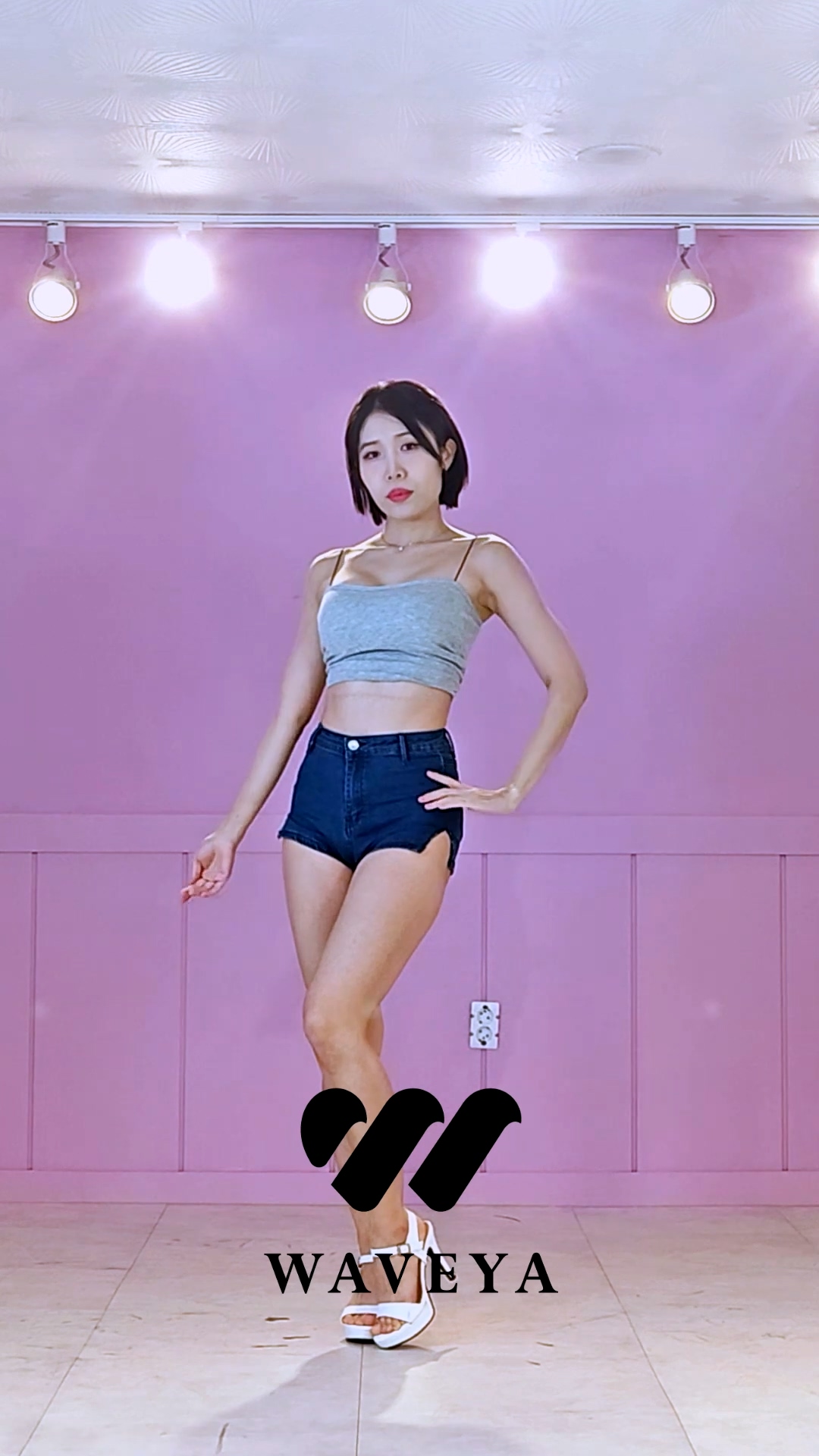 [입덕직캠] LE SSERAFIM – Smart 르세라핌 dance cover Waveya MiU 웨이브야 미유 – #0821插图1